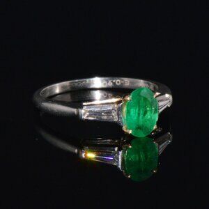 Certified Natural 1.1CTS VS G Diamond Emerald Platinum 18K Gold Three Stone Ring